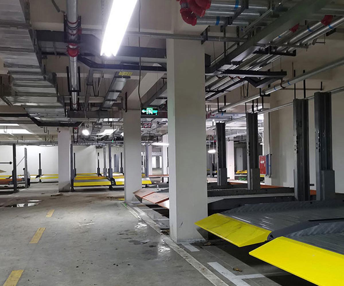 家用升降式機械停車設備過驗收.jpg